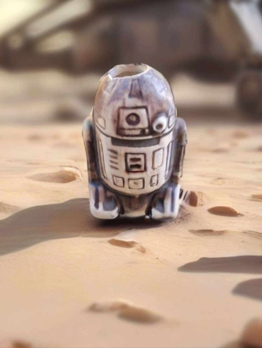 Vintage 1970s Ceramic Star Wars R2D2 Large Hole Macrame Craft Bead - Estate Find